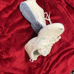 Nike Womens Size 11.5 28.5 cm