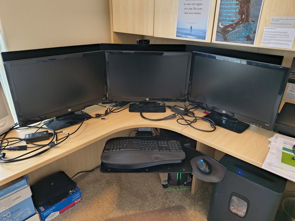 3 HP 2311x Monitors