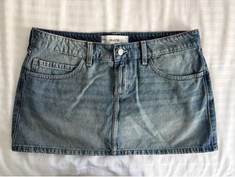 Women’s Skirt w/Built in Shorts