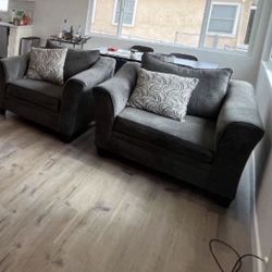 Oversized Chairs - Need Gone ASAP Priced To Sell