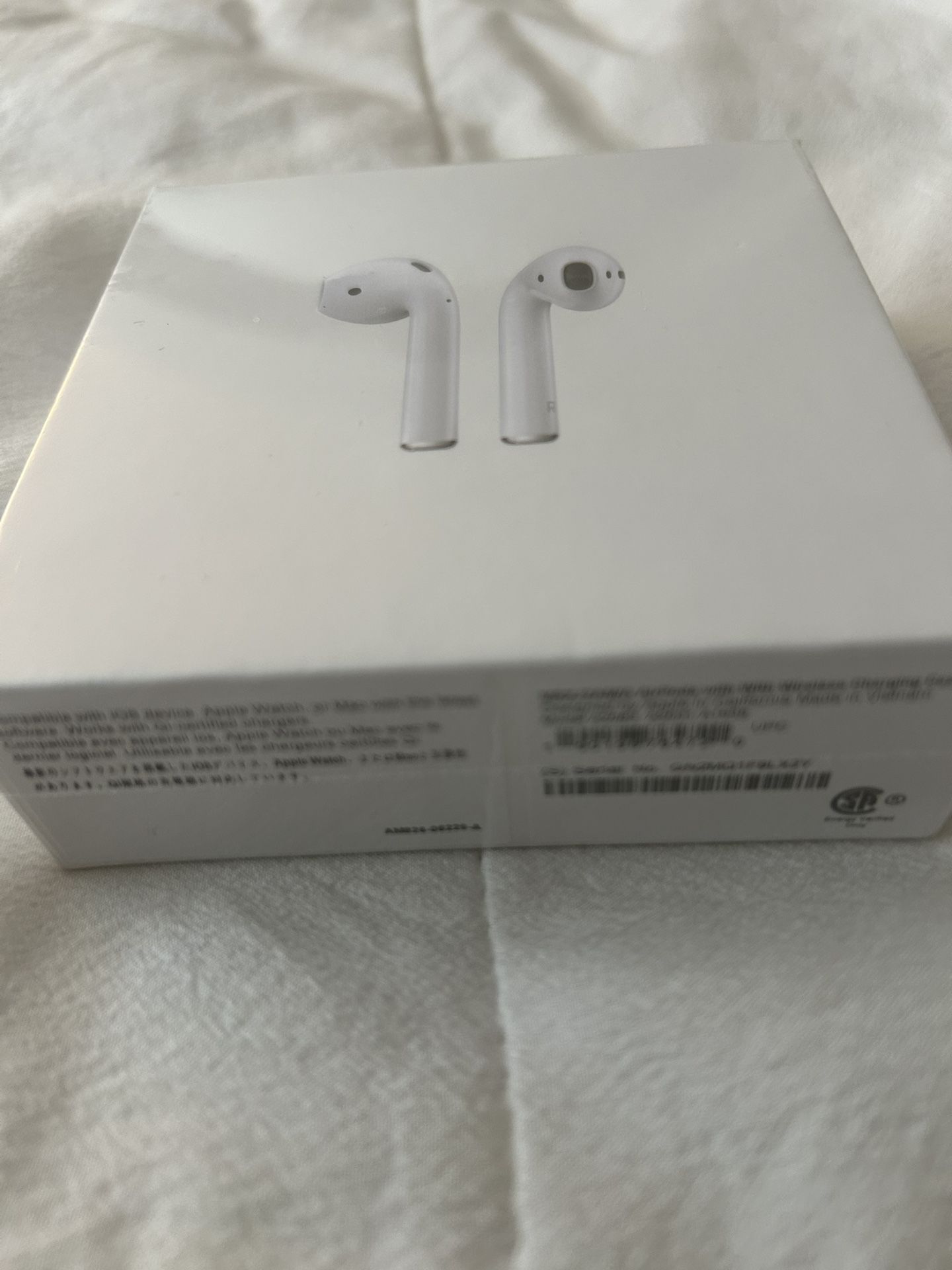 New White Wireless AirPod 2nd Gen Read Description Fully