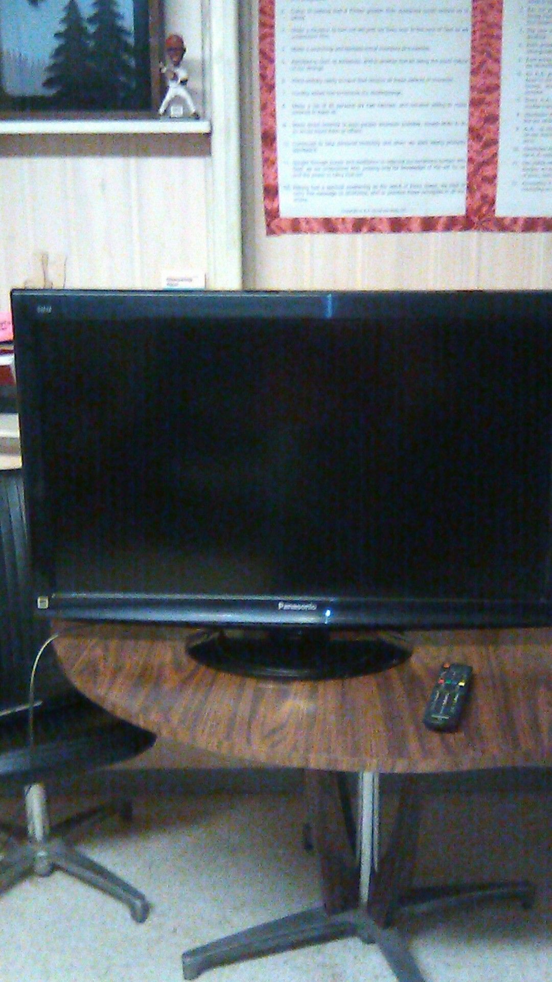 Panasonic 37" HD TV. TC - L37X1