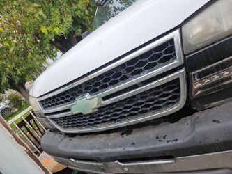 GM FRONT Clip HD2500 06 Available 