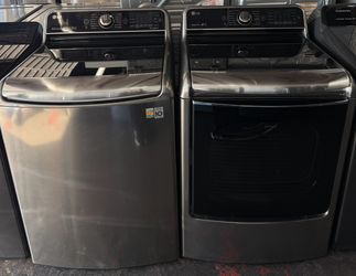 LG Washer and Dryer Set 