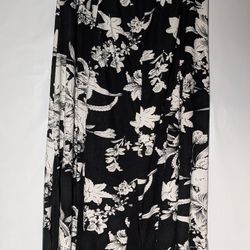 Igal Collection Black and White floral print maxi skirt - size L