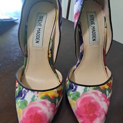 Steve Madden Floral Heels – Size 5.5, Gently Used