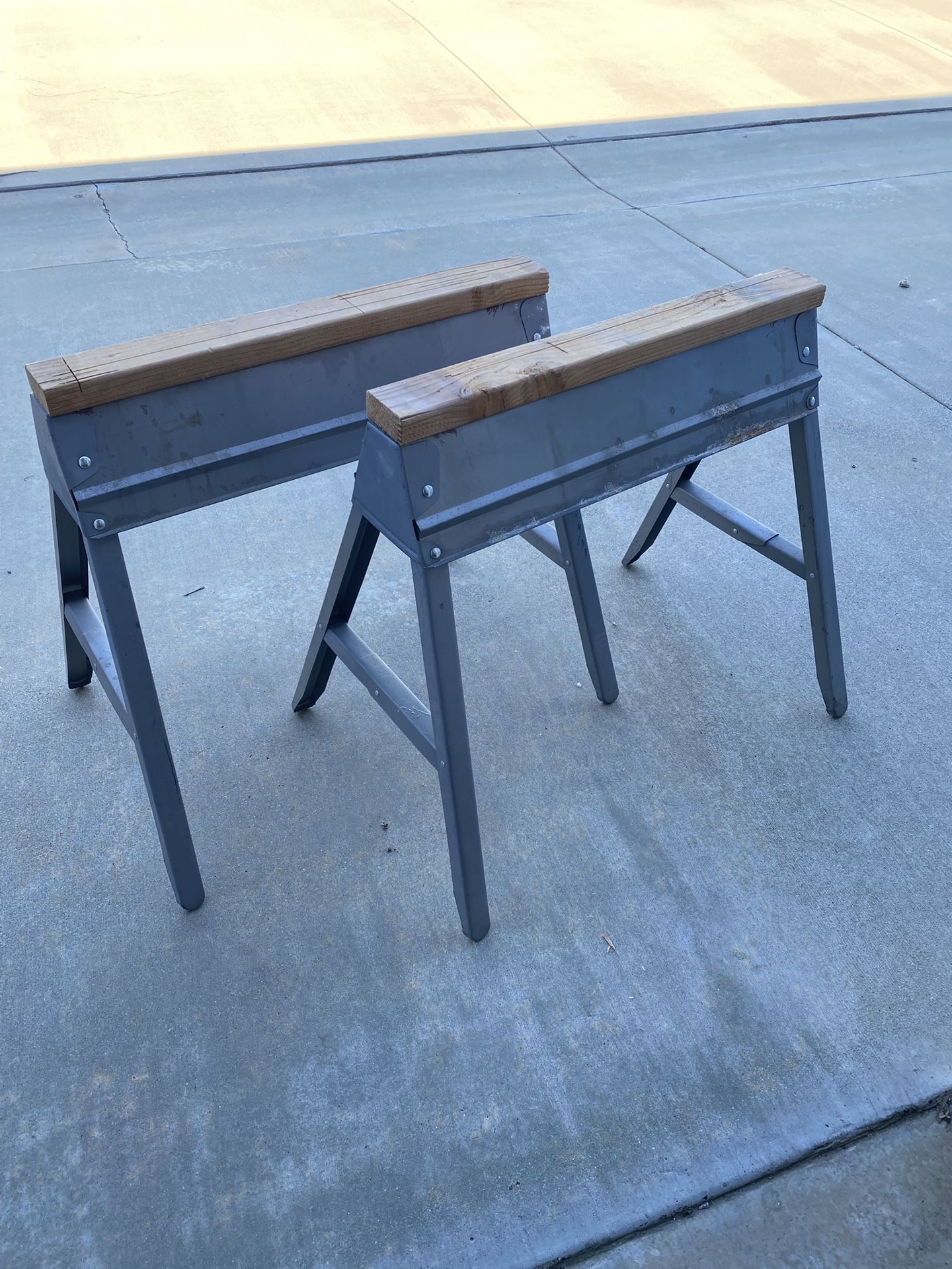 Easy store saw horses