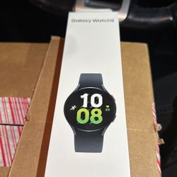 Galaxy Watch 5 44mm (Brand New)