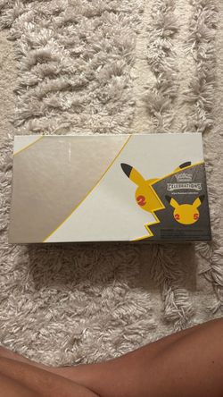 Pokemon TCG Celebrations Ultra-Premium Collection 25th Anniversary