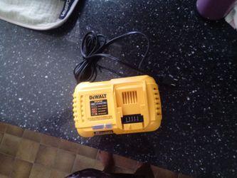 DeWalt DCB118 20V Lithium-Ion Battery Charger