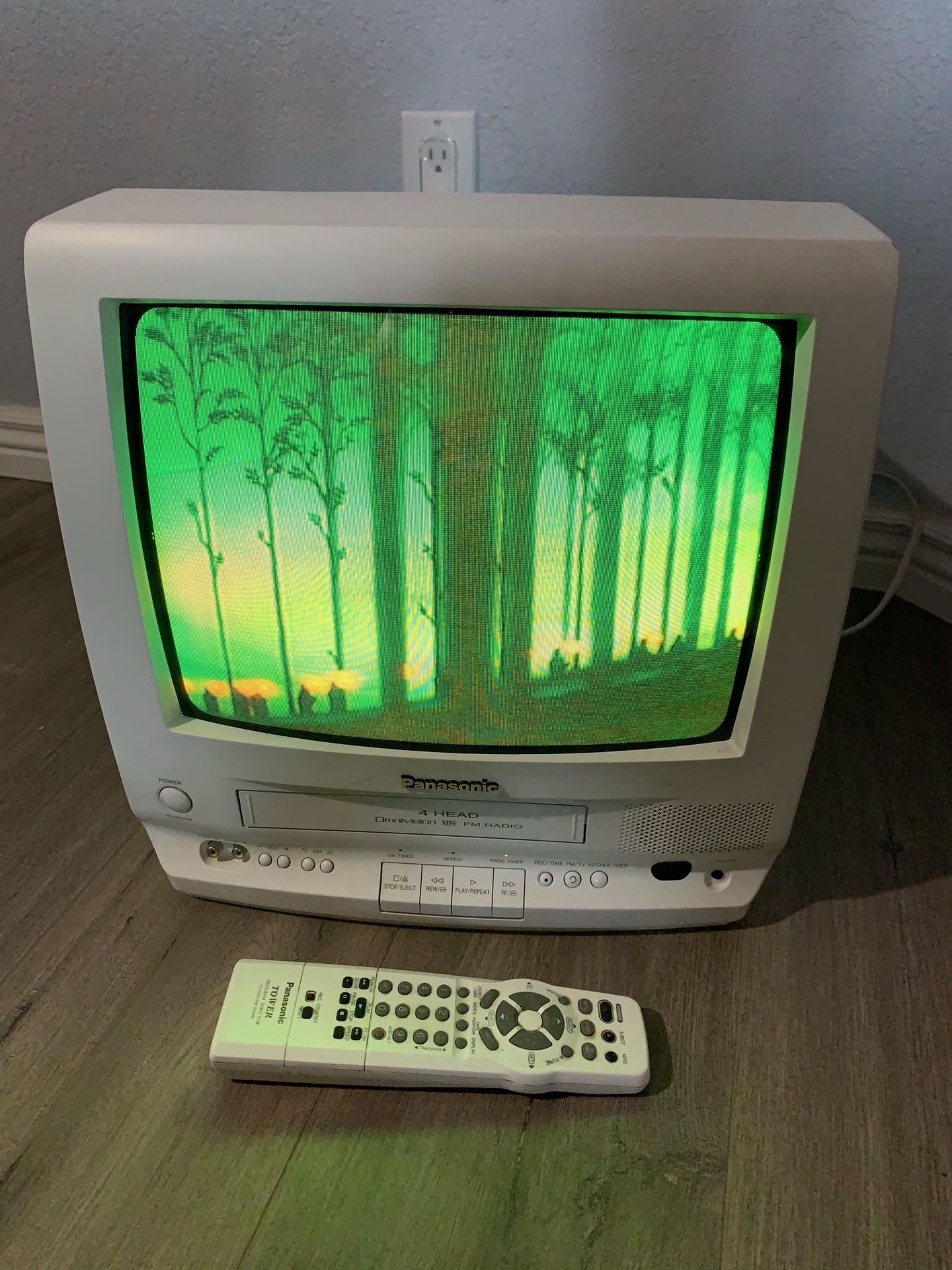 Panasonic TV VCR with remote