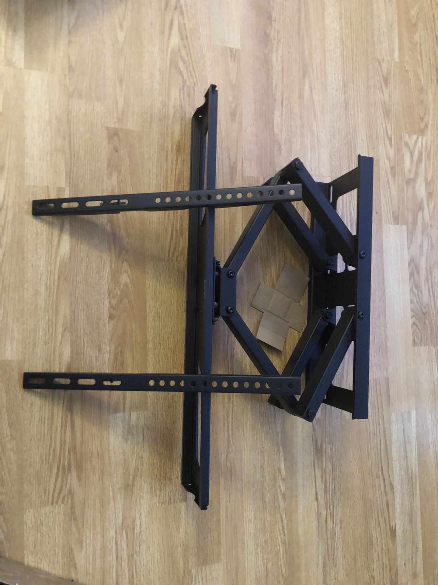 New full motion tv wall mount fits up to 85 inches