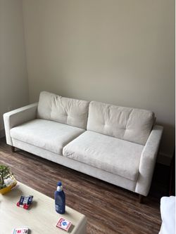 Couch set