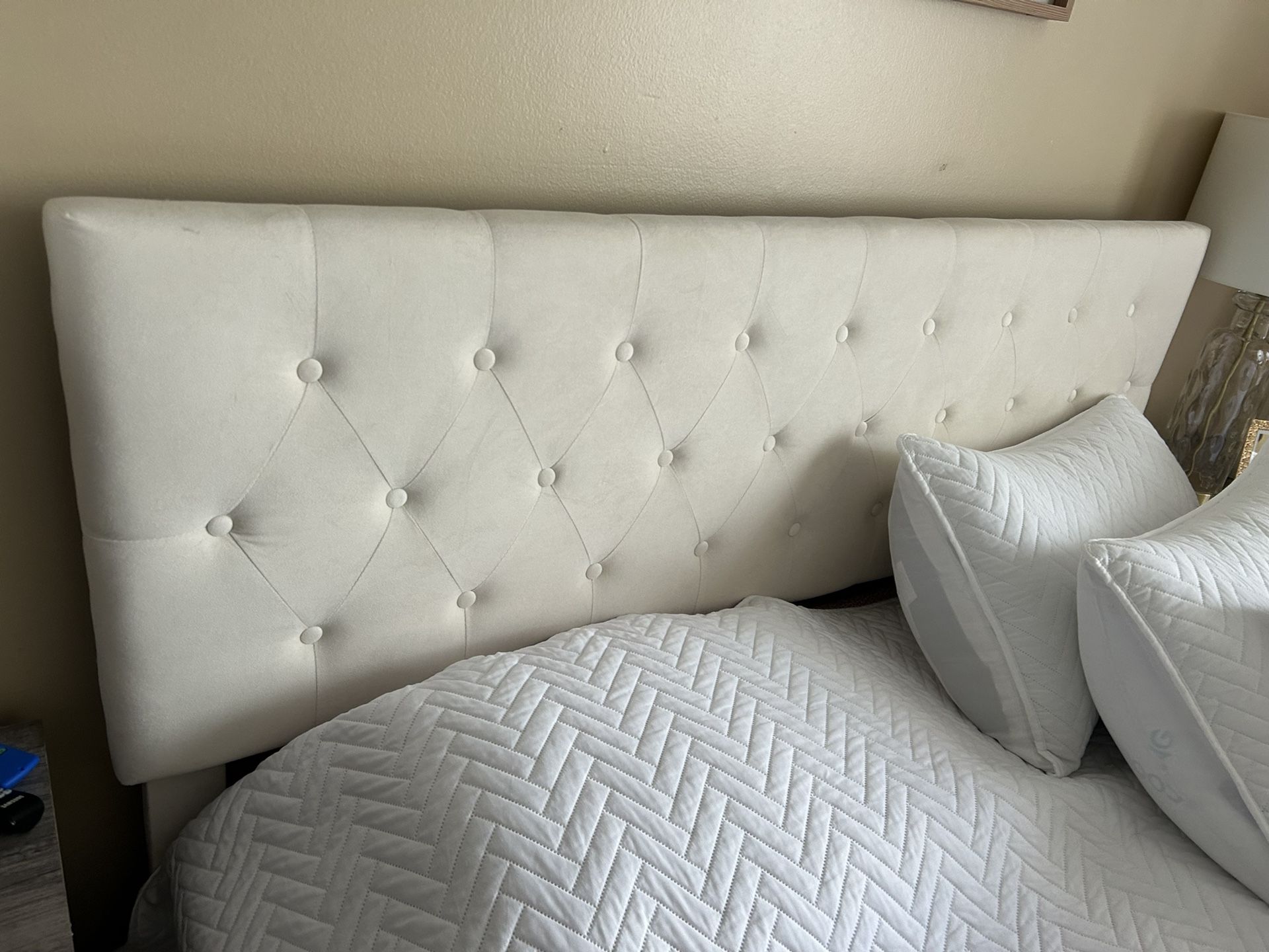 Queen bed frame with 4 drawers