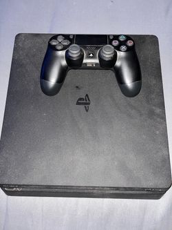 Playstation 4 (PS4)