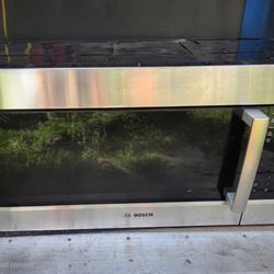 Bosch 500 Series Over The Range Microwave 30" Left Side Opening Door, Stainless Steel