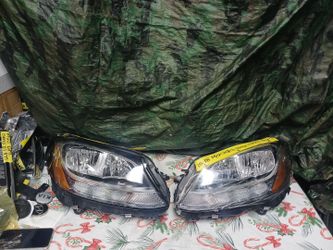 2015-18 Mercedes Benz C300 L&R Headlight Regular