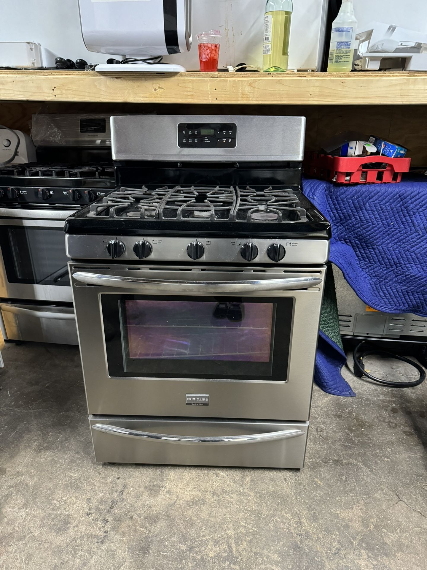 Fridgeadaire Gas Stove 