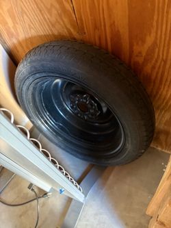 2012 Toyota Camry spare tire