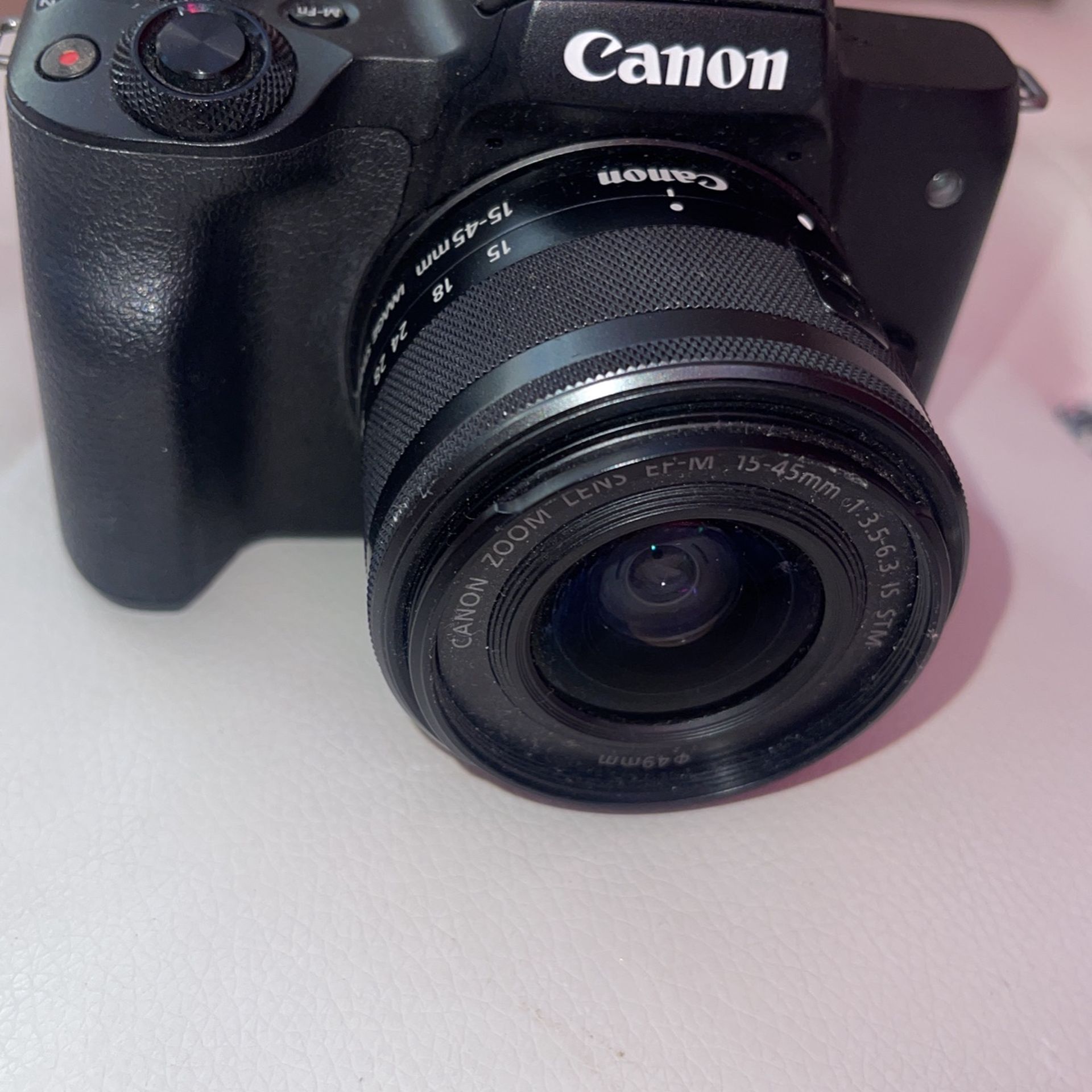 Canon EOS M50 Camera Like New 