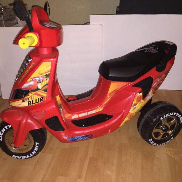 lightning mcqueen bubble scooter