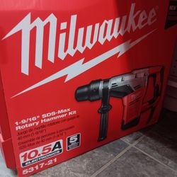 Milwaukee New 19/16" Rotaty Hammer