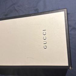 GG.   Gucci  100%. Original