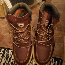 ÌŔÌŞH  ŞĘTTĘŔŞ  ßØØTŞ