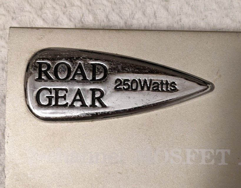 Road Gear 250 Watts 2 Channel MOSFET Amplifier