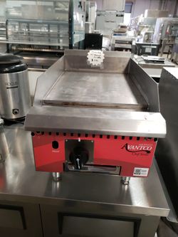 Used Avantco 15" Manual Griddle 