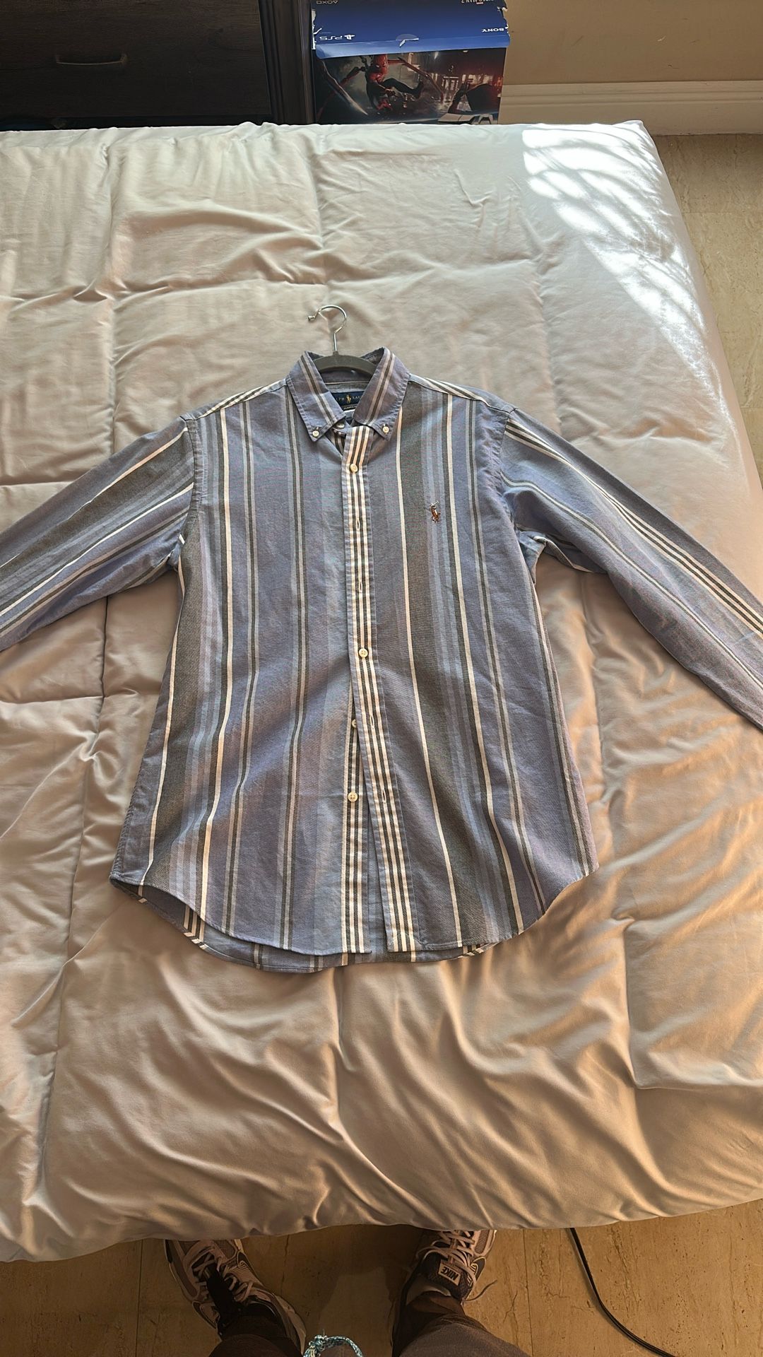 Ralph Lauren Men’s Stripped Button Down Shirt Size Small