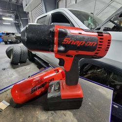 Snap-On 1/2 Drive Impact Gun 