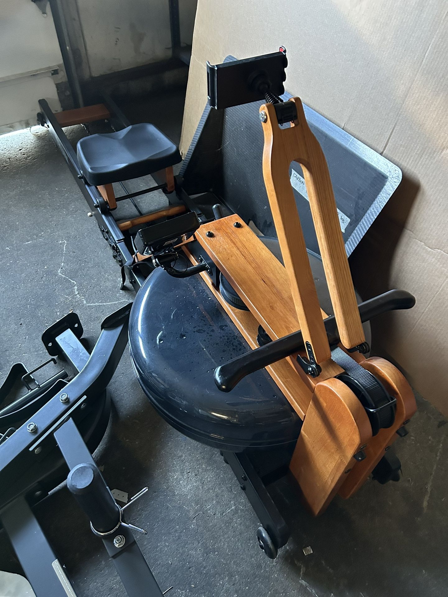 Trunk Brand Rowing Machine