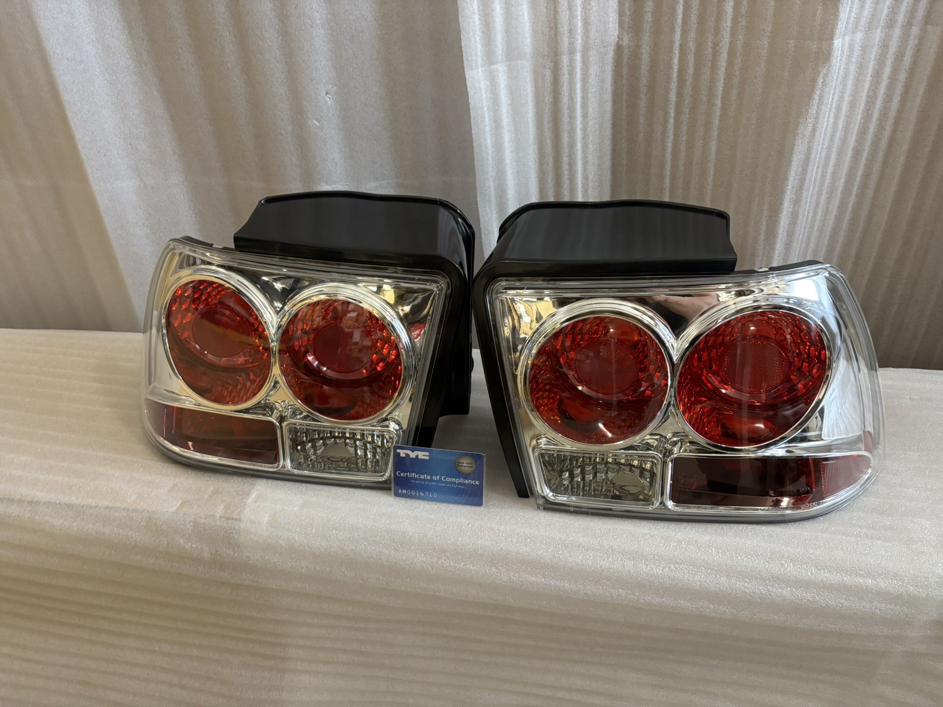99 - 04 FORD Mustang Chrome Altezza Tail Lamps / Luces Europea