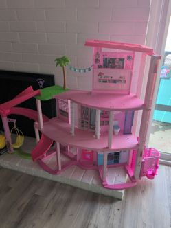 Barbie dream house