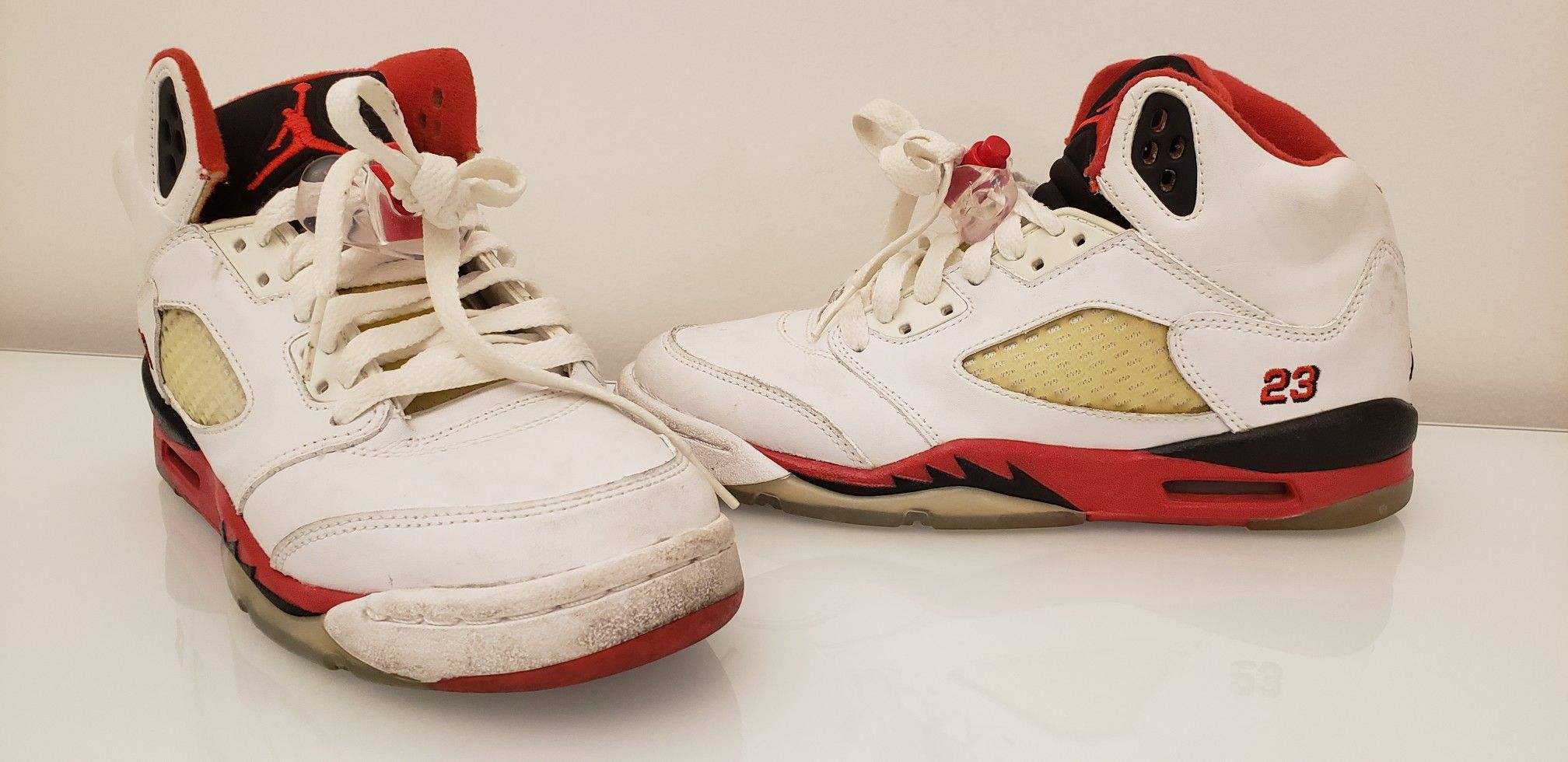 Youth Size Air Jordan 5 Retro (GS) 134092-162 Size 4.5Y