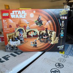 LEGO Star Wars Mos Eisley Cantina 75425