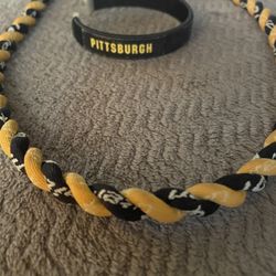 Pittsburgh pirates choker necklace and bracelet