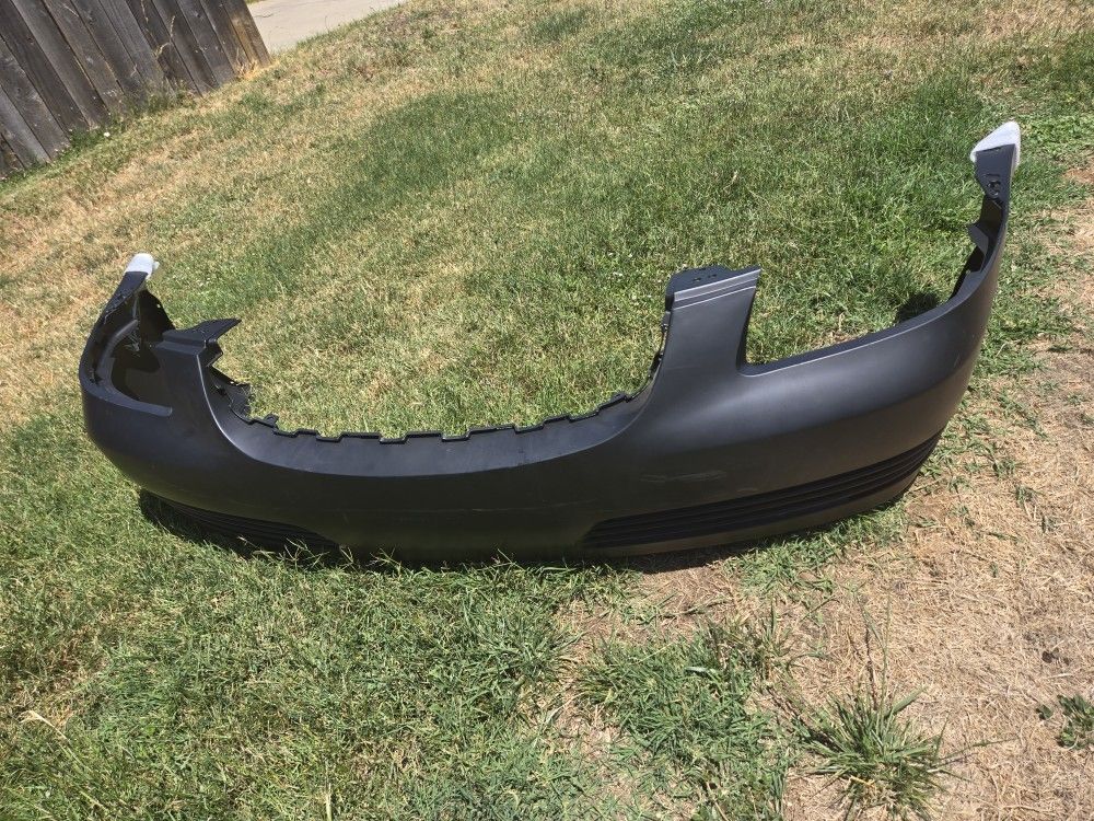 2008 Buick Lucerne Front Bumper