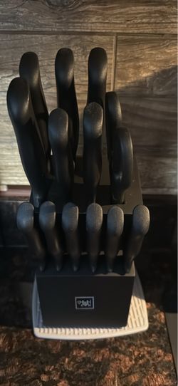 New Knife Set; 15 pcs. Unboxed (white & black available)