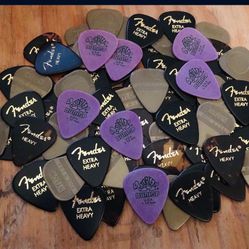 FENDER DUNLOP HERCO PICK LOT