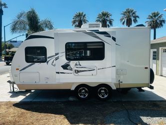 2009 nomad 20 ft with slide