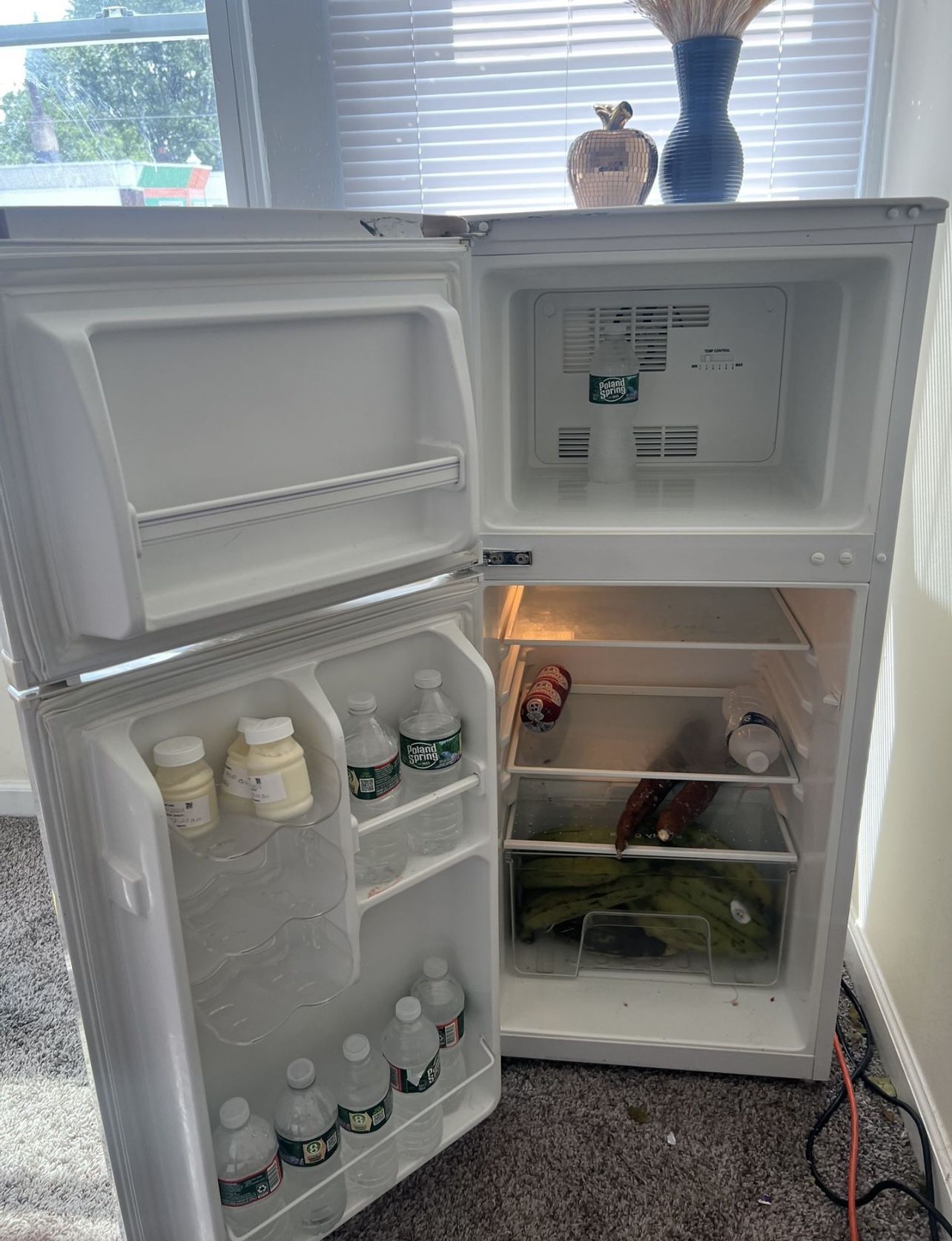 24” inch small refrigerator Pick Up Only for Sale in Philadelphia, PA