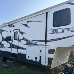 2016 RV 