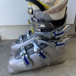 Salomon Ski Boots Women’s 8/8.5