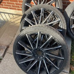Black 20in Rims 