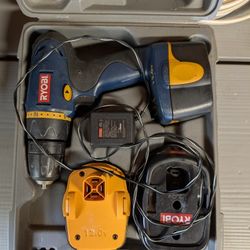 Ryobi 12.0.v Cordless Drill With Extra Battery And Case 
