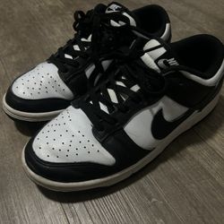 Nike Panda Dunks 