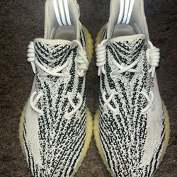 Yeezy 350 Zebra