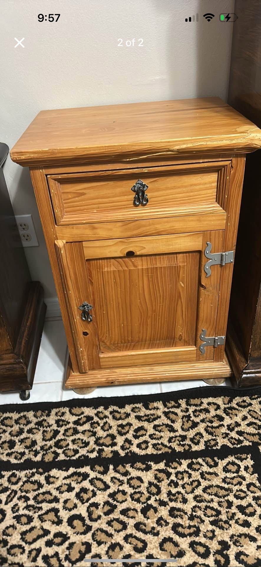 Nightstand/dresser